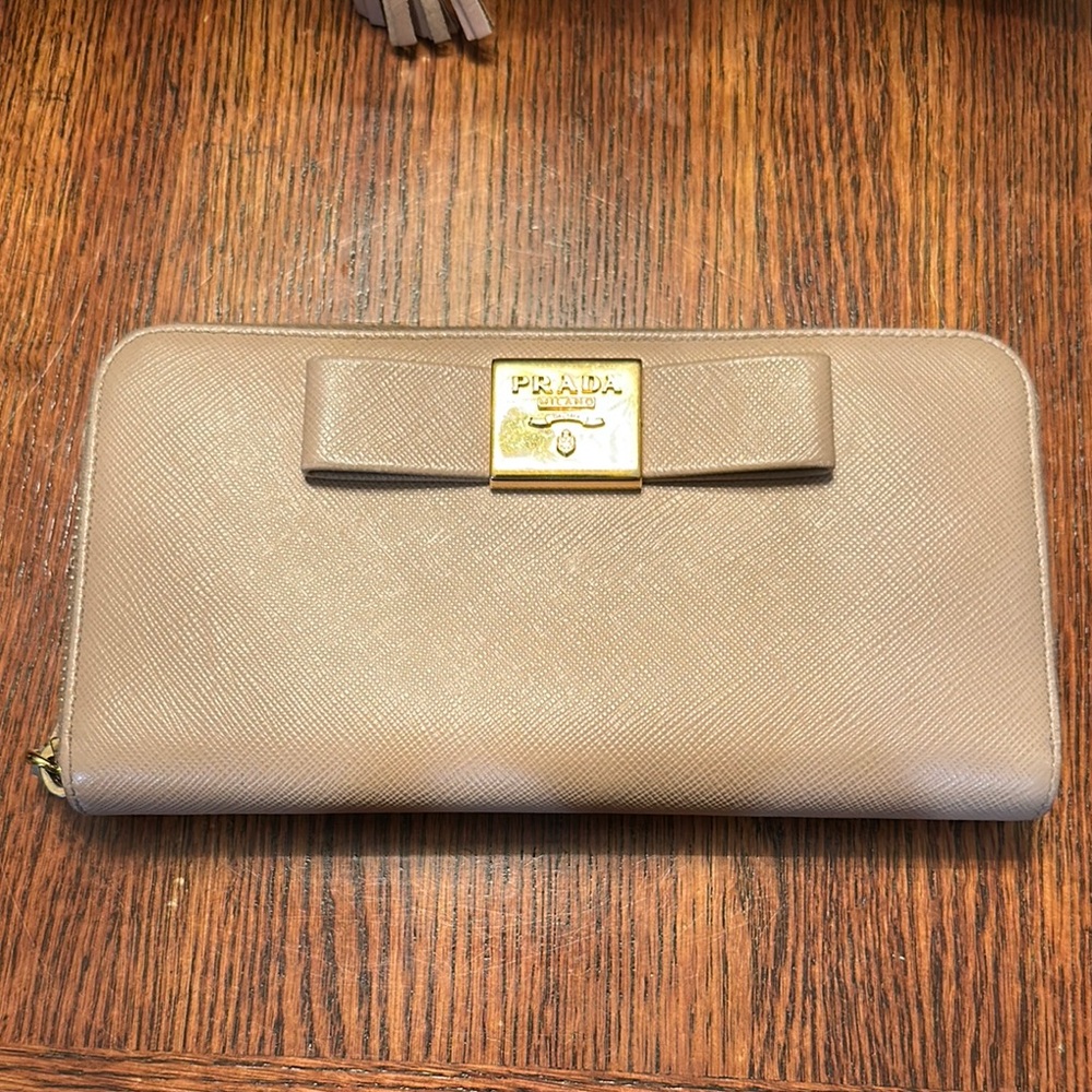 Prada Cammeo Beige Leather Wallet